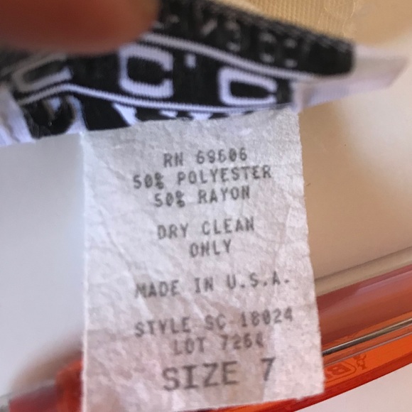 Pencil skirt💕 - Picture 4 of 4